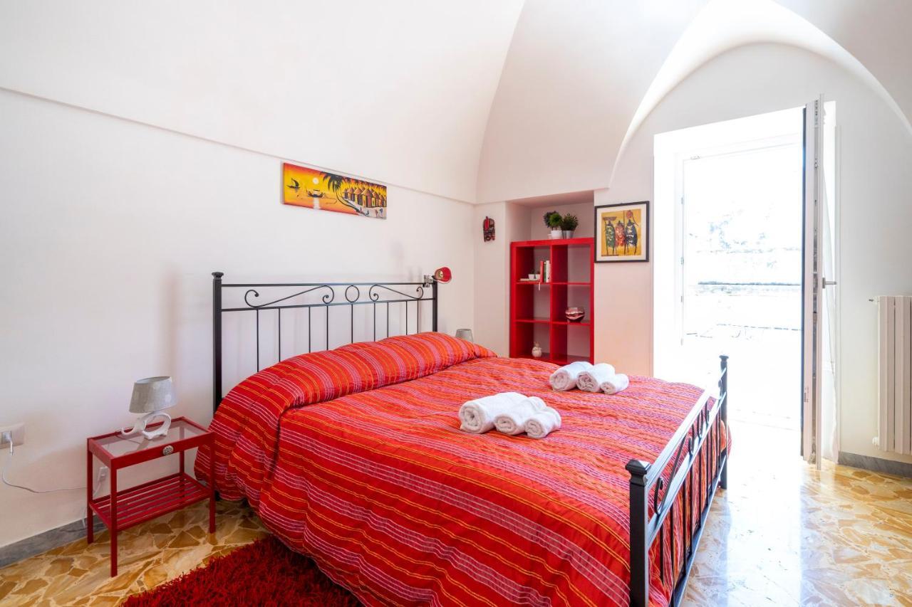 Vico II Terrace Apartment A Step From Piazza Roma Martina Franca Exterior foto