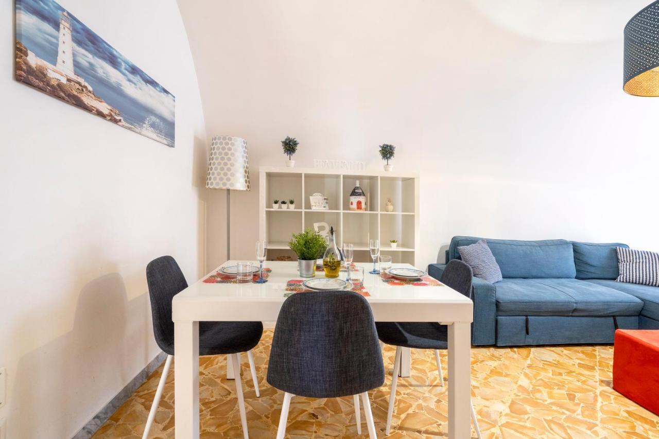 Vico II Terrace Apartment A Step From Piazza Roma Martina Franca Exterior foto